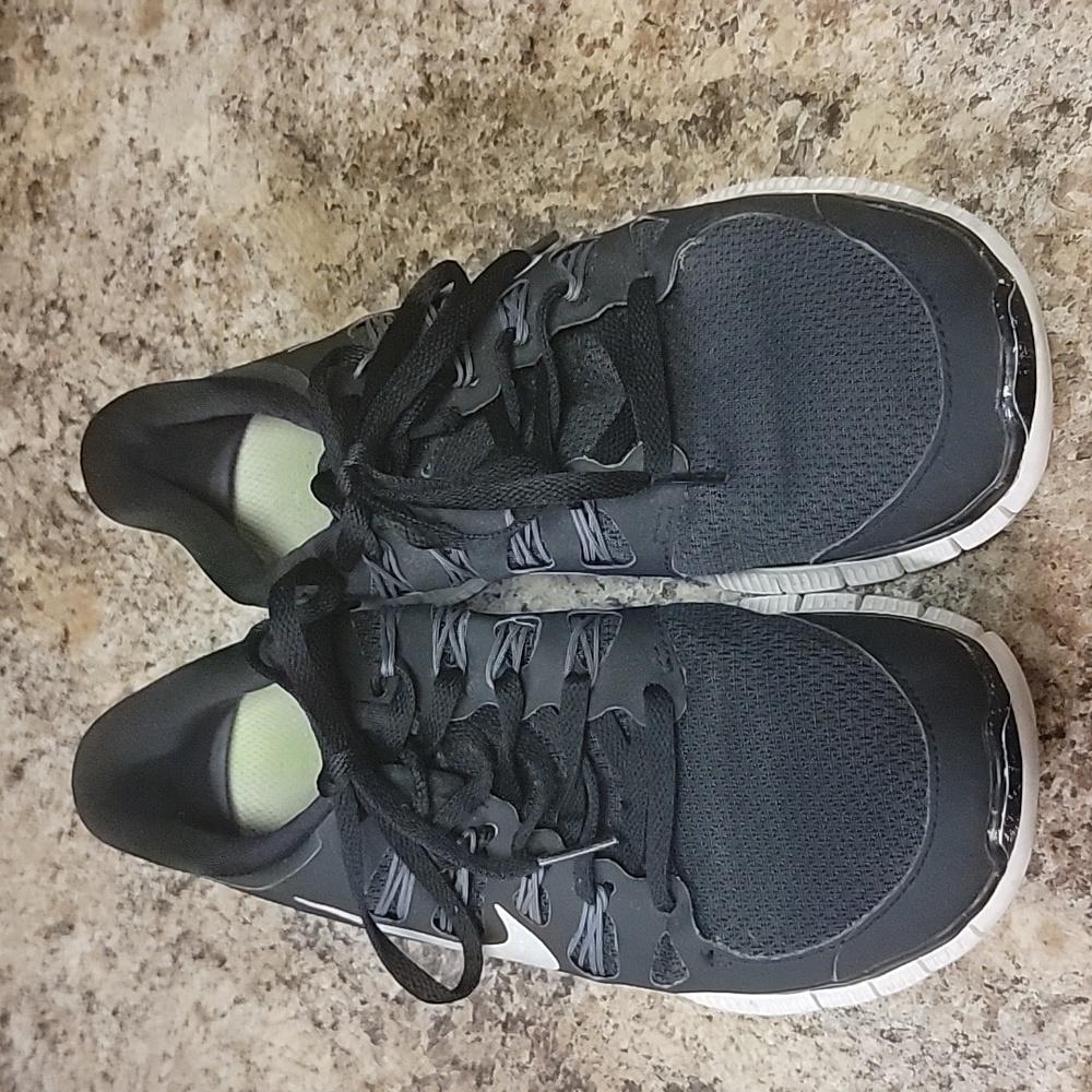 Nike Black Athletic Running Shoes with White Soles